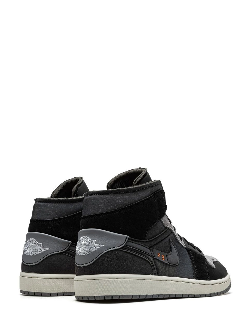 Ap kicks shoes Jordan Out 1 - Air Mid 